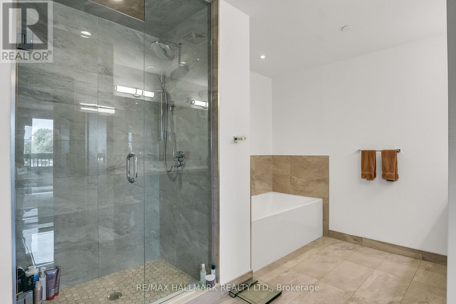 Photo 26 of 406 1700 Avenue Road, Toronto ON