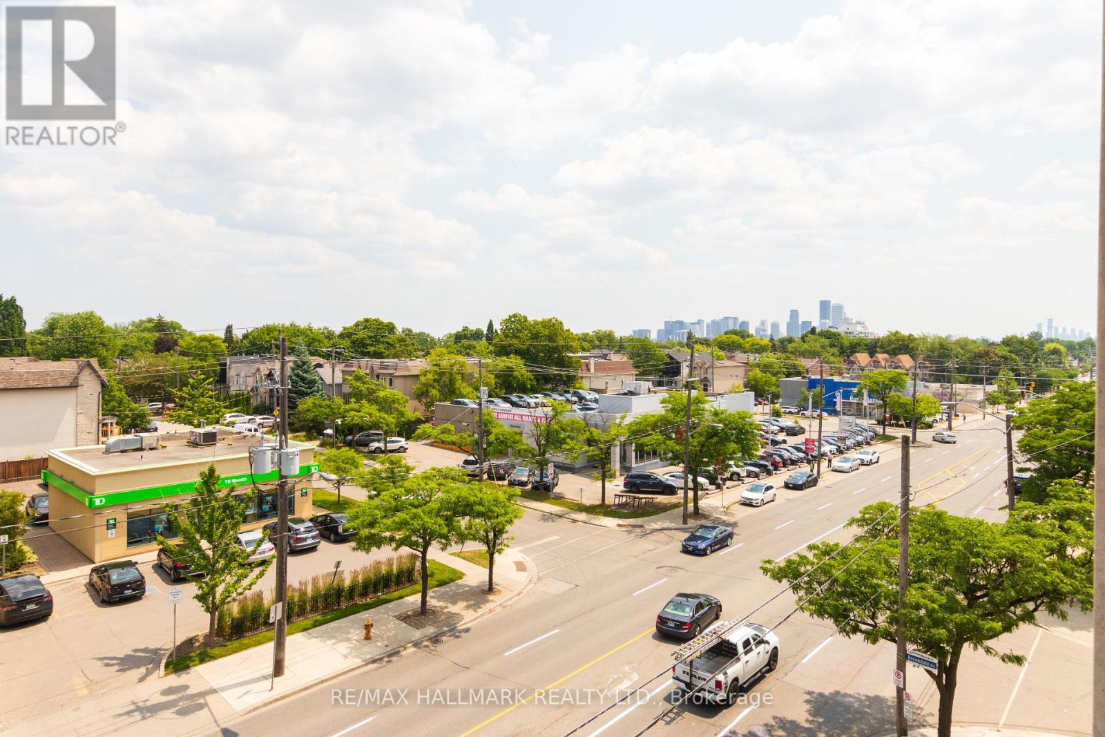 Photo 38 of 406 1700 Avenue Road, Toronto ON