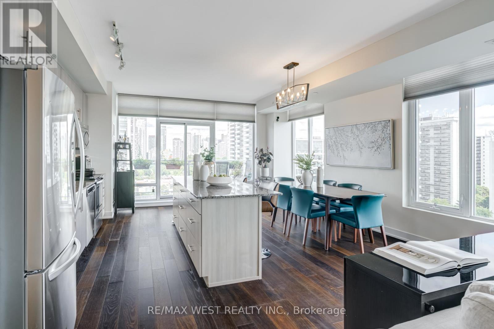 Photo 9 of 1308 68 Merton Street, Toronto ON