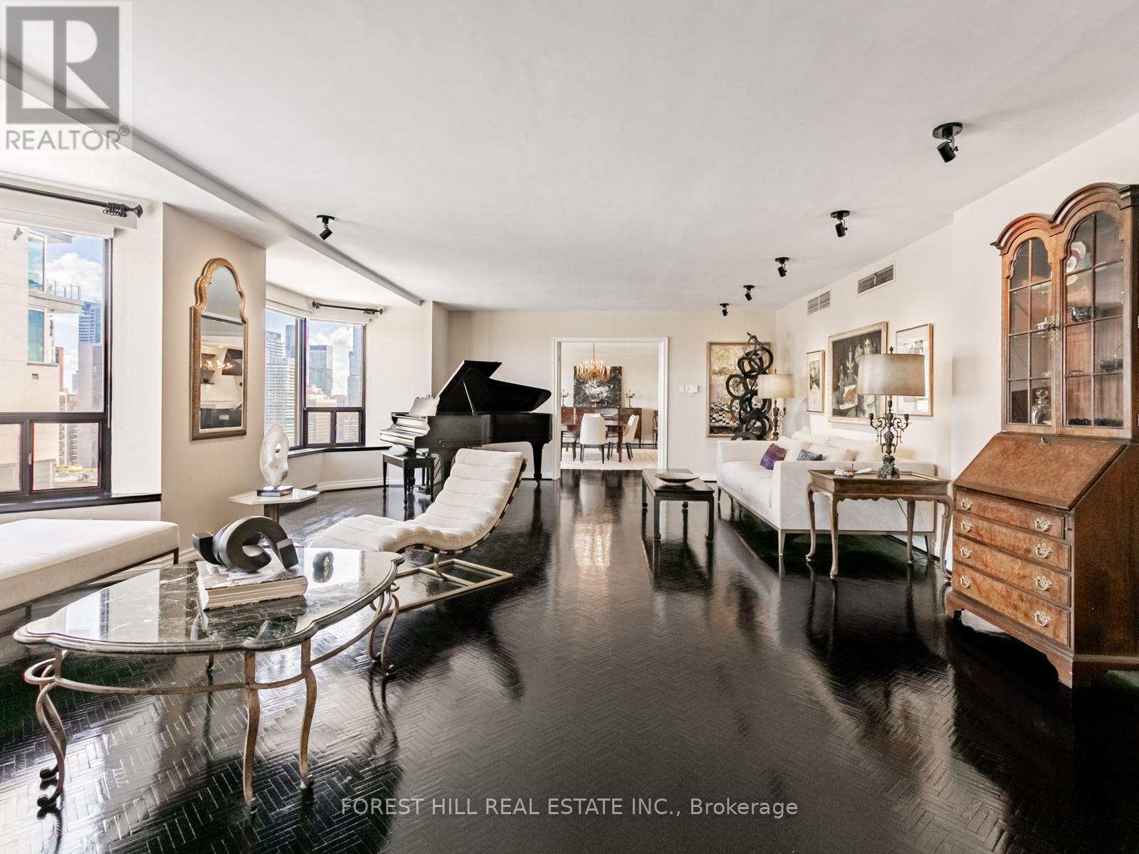 Photo 6 of 1810 1809 175 Cumberland Street, Toronto ON