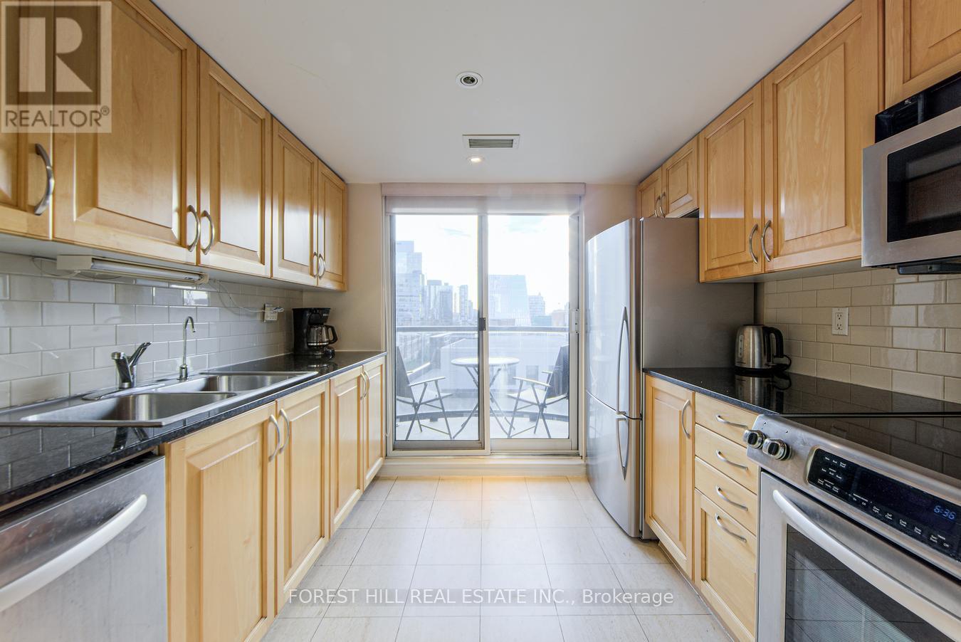 Photo 12 of 1606 801 Bay Street, Toronto ON