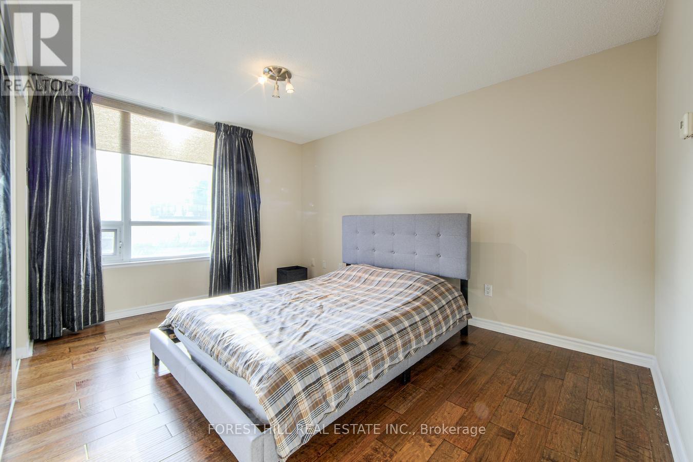 Photo 15 of 1606 801 Bay Street, Toronto ON