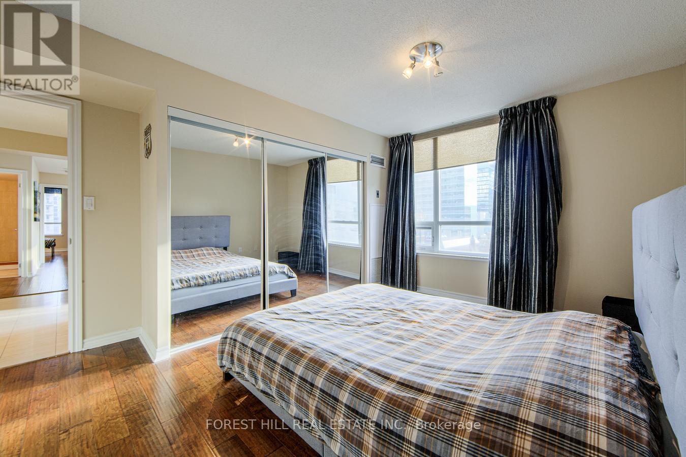 Photo 16 of 1606 801 Bay Street, Toronto ON