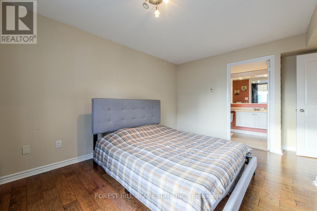 Photo 17 of 1606 801 Bay Street, Toronto ON