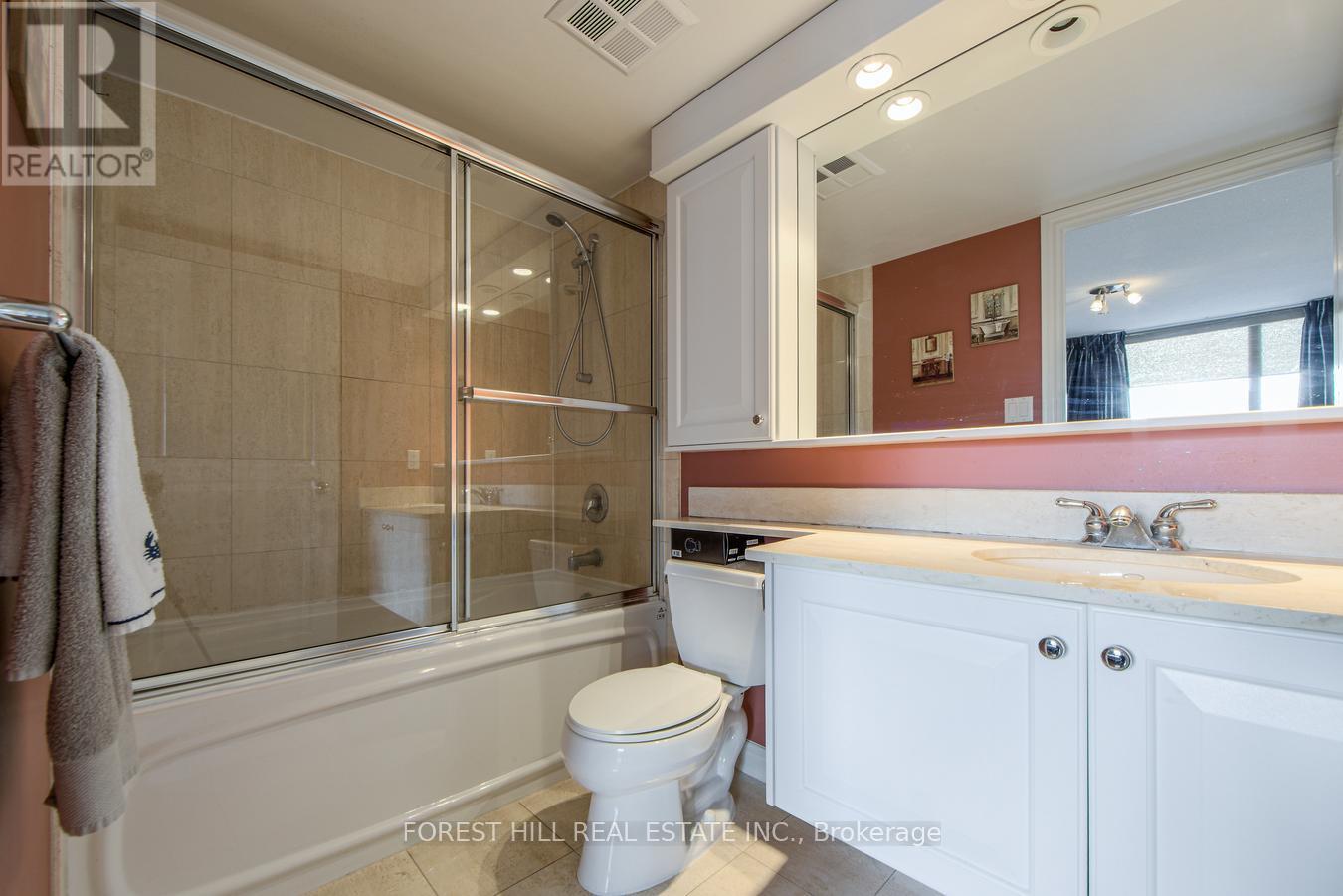 Photo 18 of 1606 801 Bay Street, Toronto ON