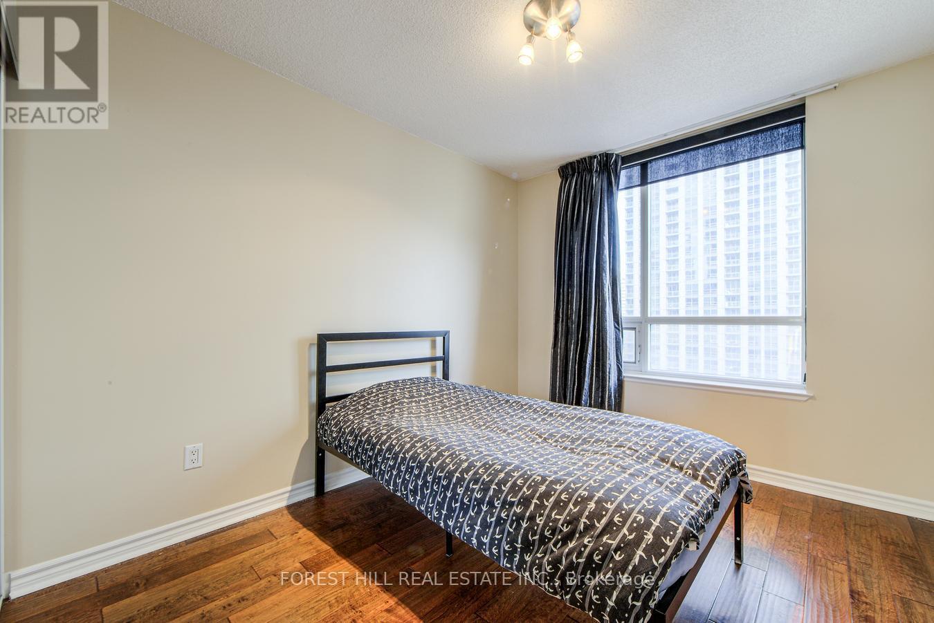 Photo 19 of 1606 801 Bay Street, Toronto ON