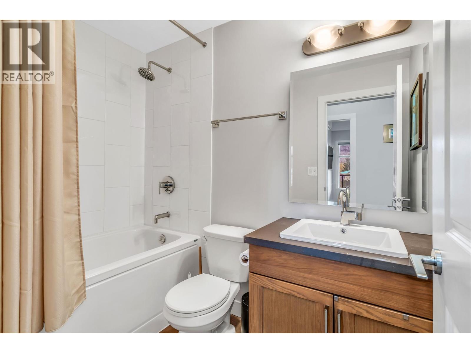 3205 Skyview Lane Unit# 409, West Kelowna