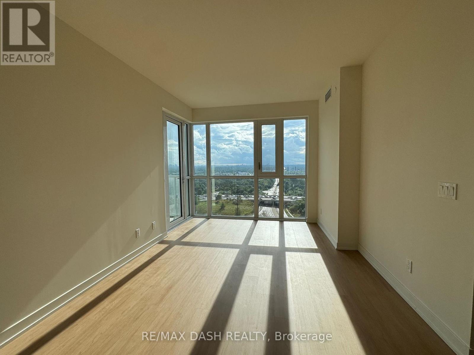 Photo 13 of 1702 10 Deerlick Court, Toronto ON
