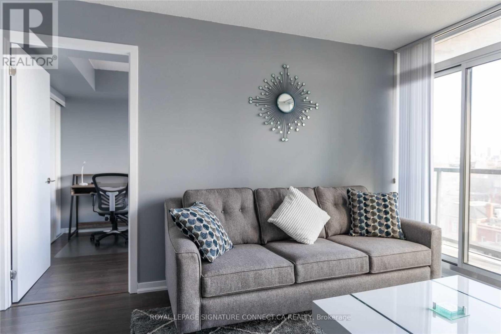 Photo 8 of 1033 68 Abell Street, Toronto ON