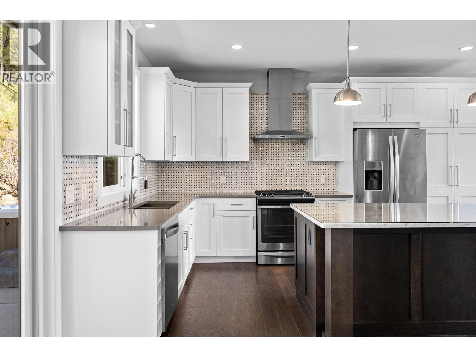  272 Upper Canyon Drive North, Kelowna