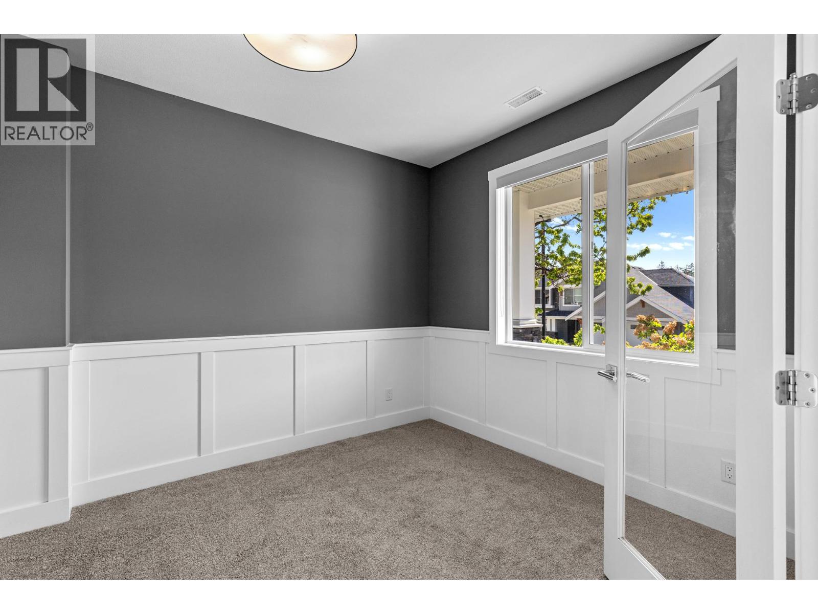  272 Upper Canyon Drive North, Kelowna