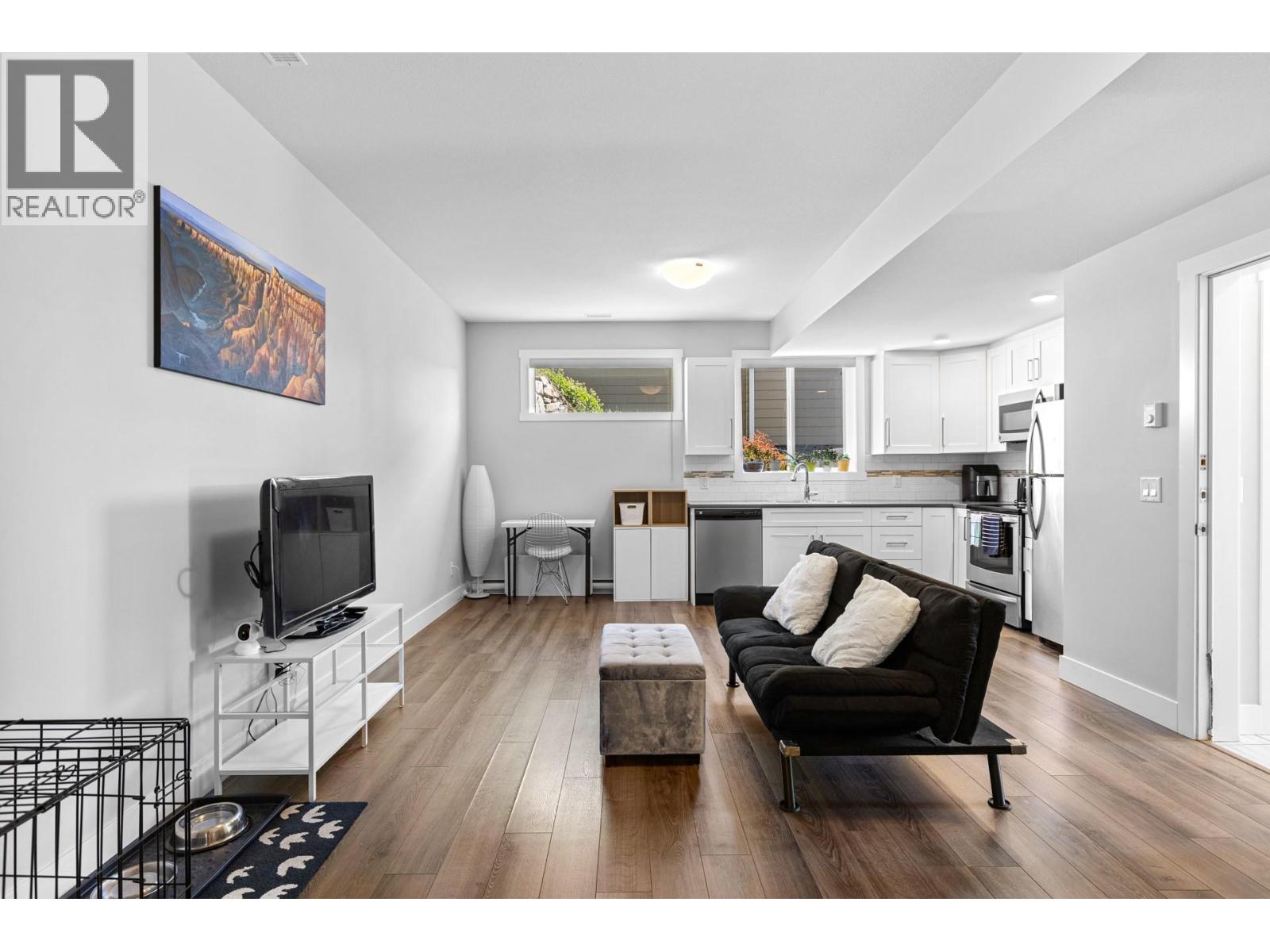  272 Upper Canyon Drive North, Kelowna