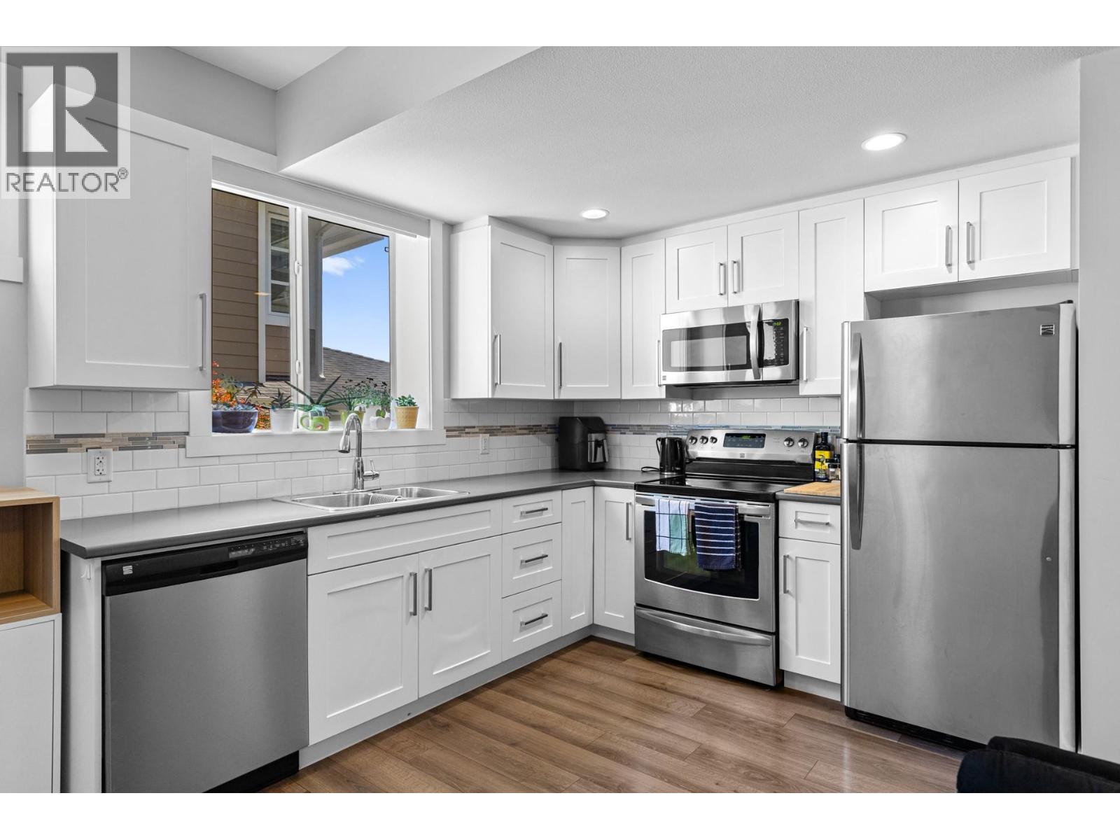  272 Upper Canyon Drive North, Kelowna