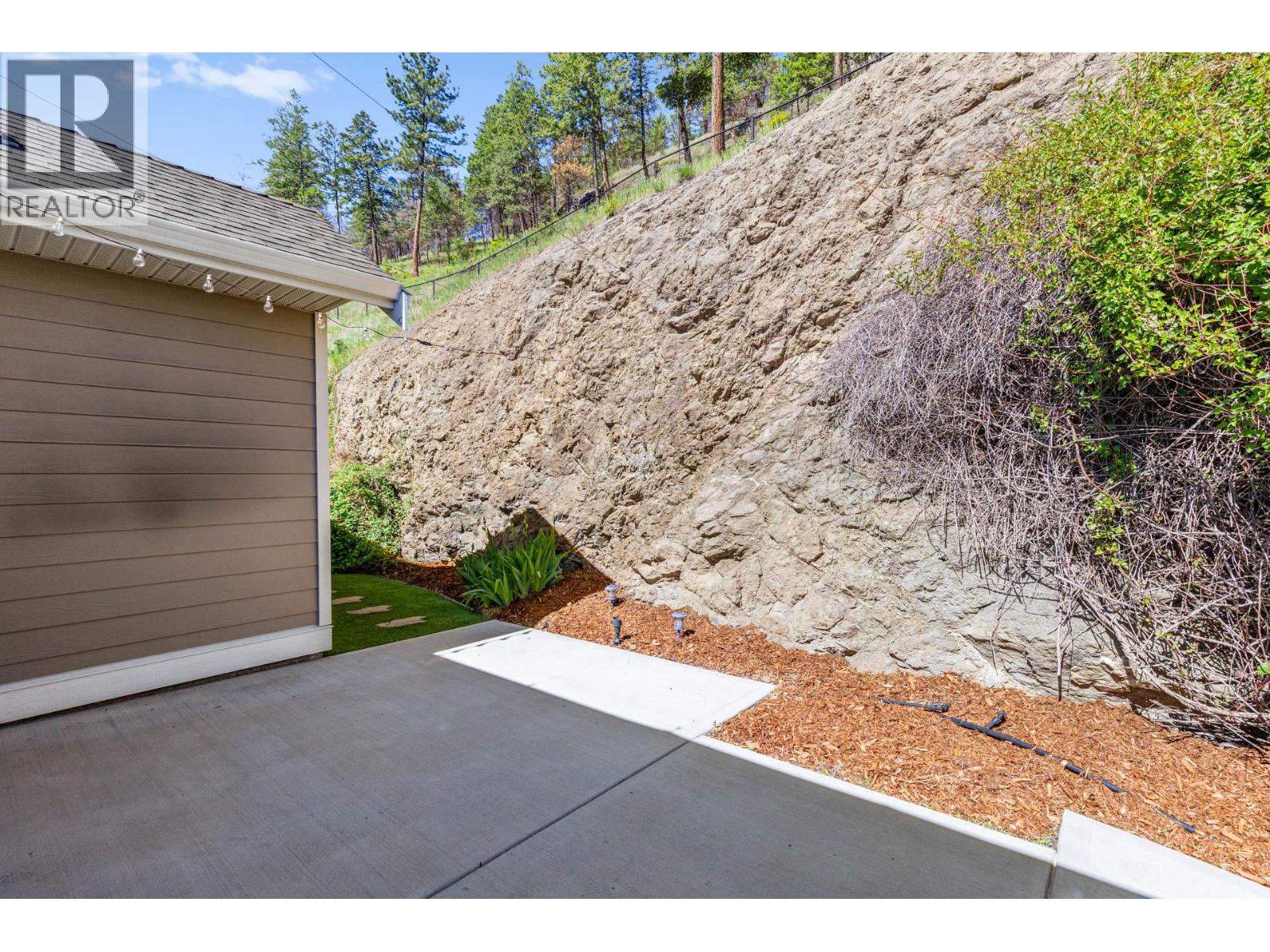  272 Upper Canyon Drive North, Kelowna
