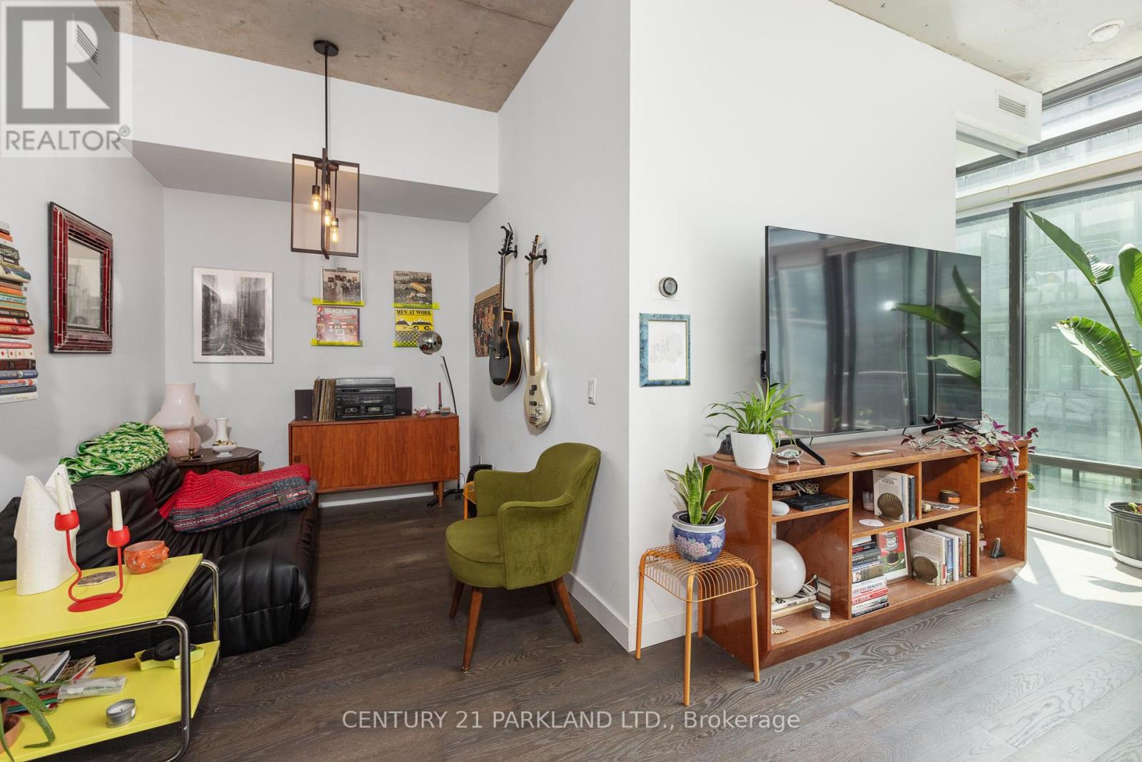 Photo 11 of 720 90 Broadview Avenue, Toronto ON