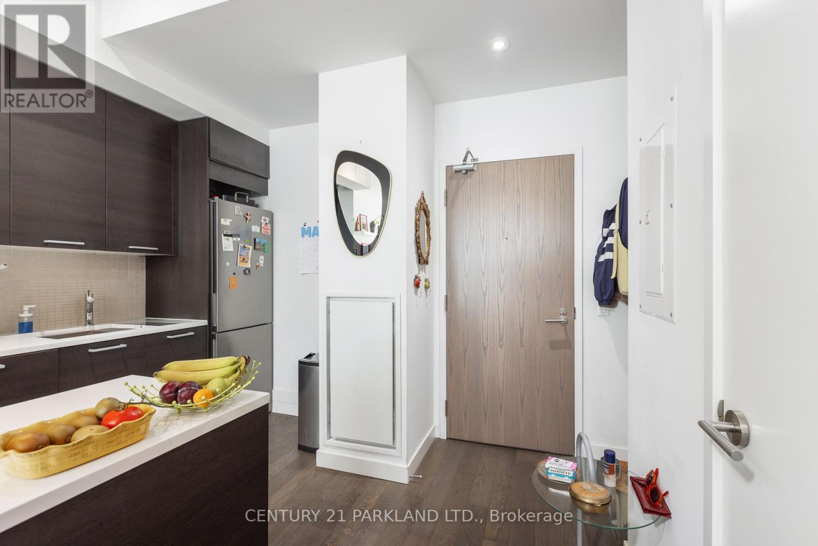 Photo 7 of 720 90 Broadview Avenue, Toronto ON