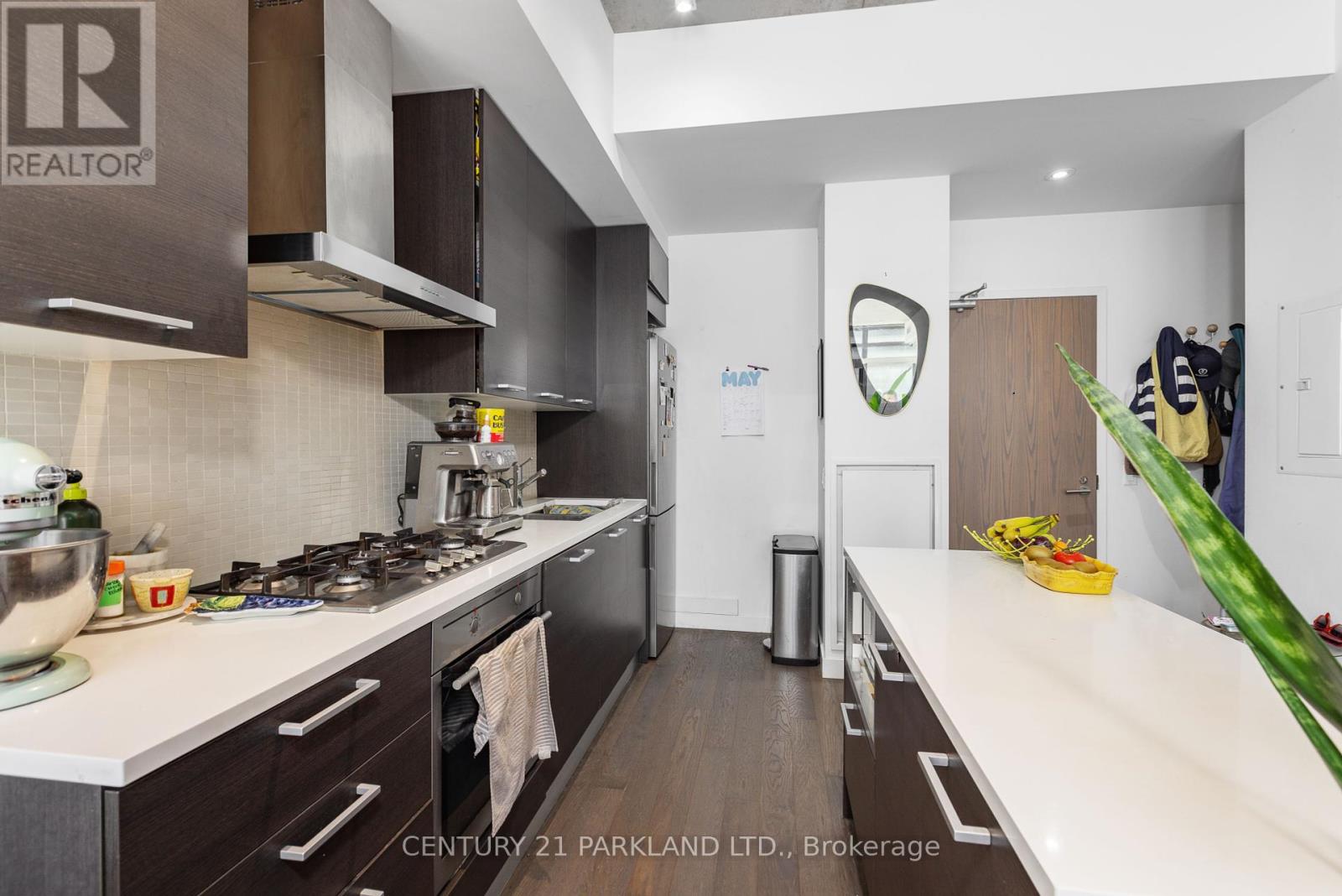 Photo 9 of 720 90 Broadview Avenue, Toronto ON