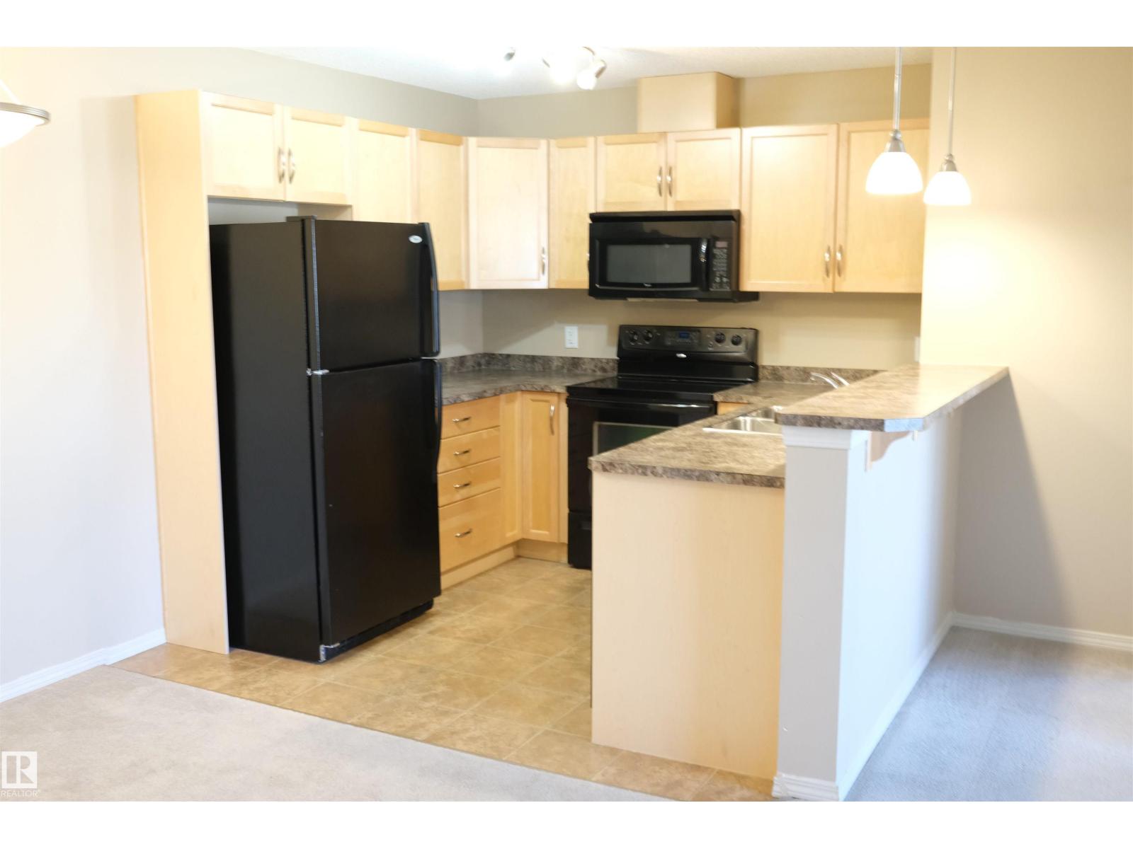 Photo 9 of 223 5951 165 Av Nw, Edmonton AB
