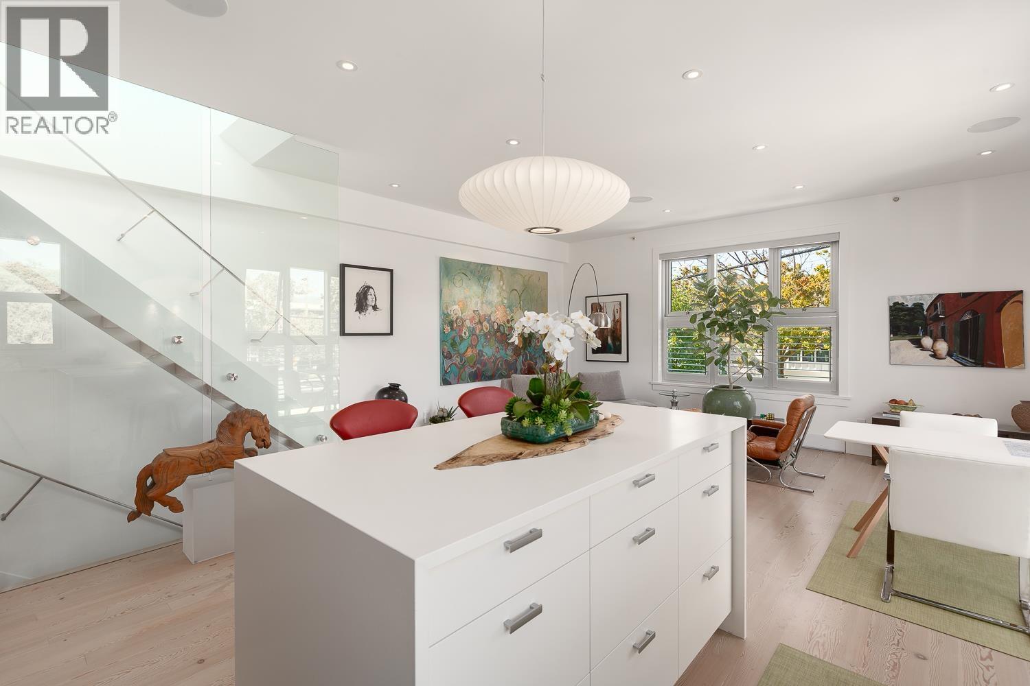 Photo 14 of 708 Heatley Avenue, Vancouver BC