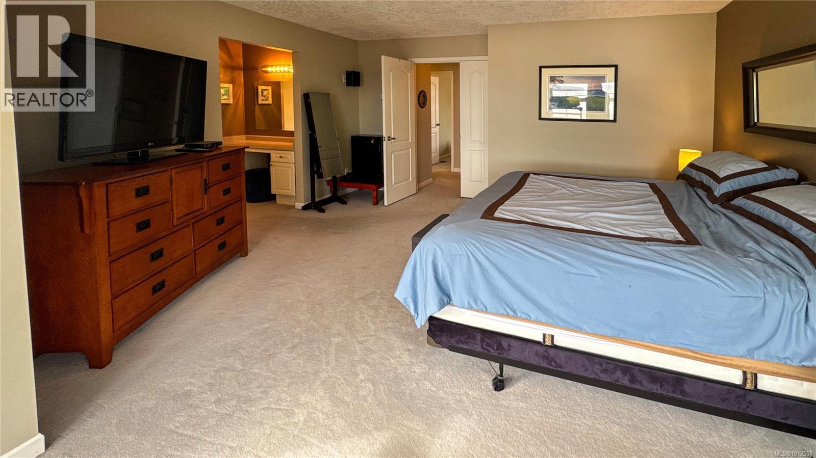 Photo 40 of 7085 Shorncliffe Ave, Port Hardy BC