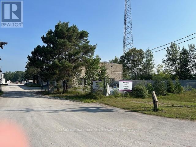 Photo 2 of 3440 Davis Drive, East Gwillimbury ON
