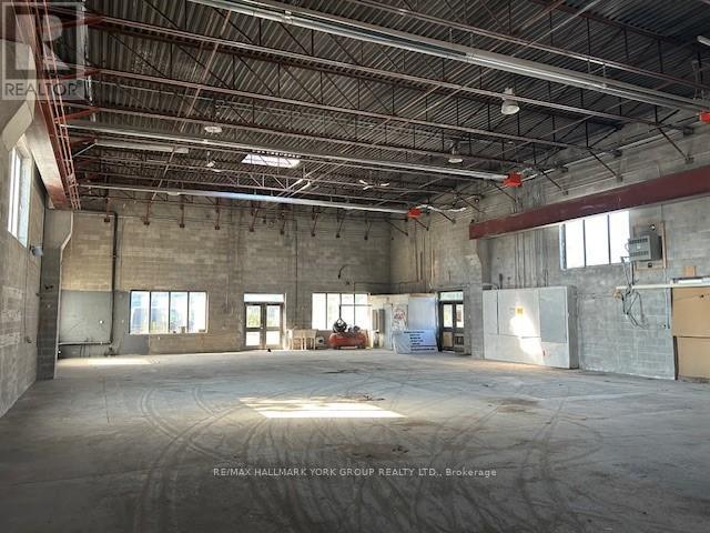 Photo 6 of 3440 Davis Drive, East Gwillimbury ON