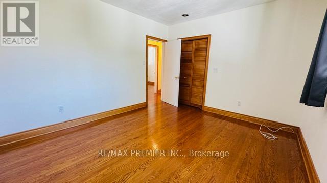 Photo 14 of Main 60 Maralim Road, Richmond Hill ON