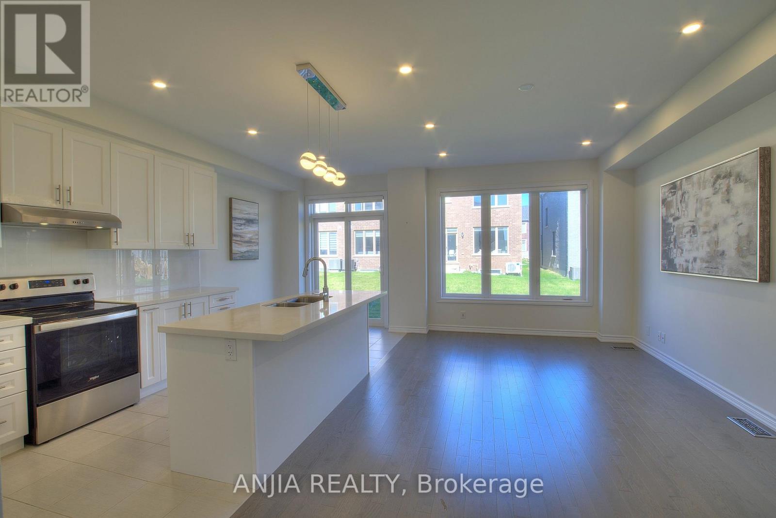 Photo 3 of 69 Freeman Williams Street, Markham ON