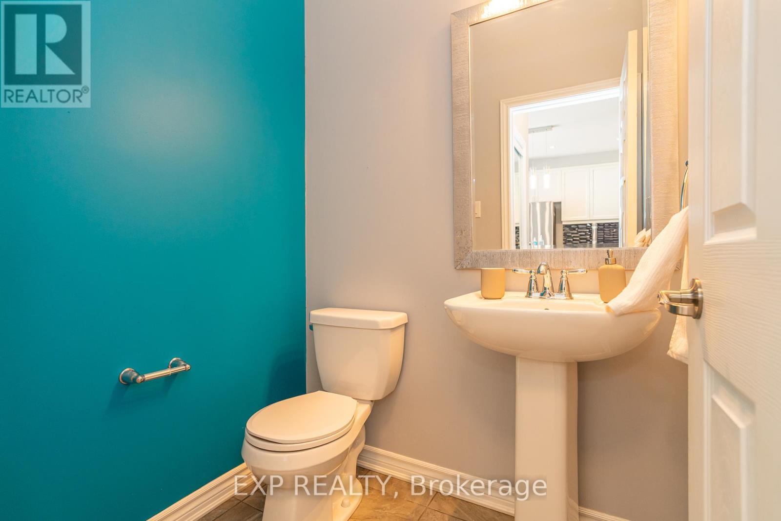 Photo 12 of 25 Solaris Drive, Ottawa ON