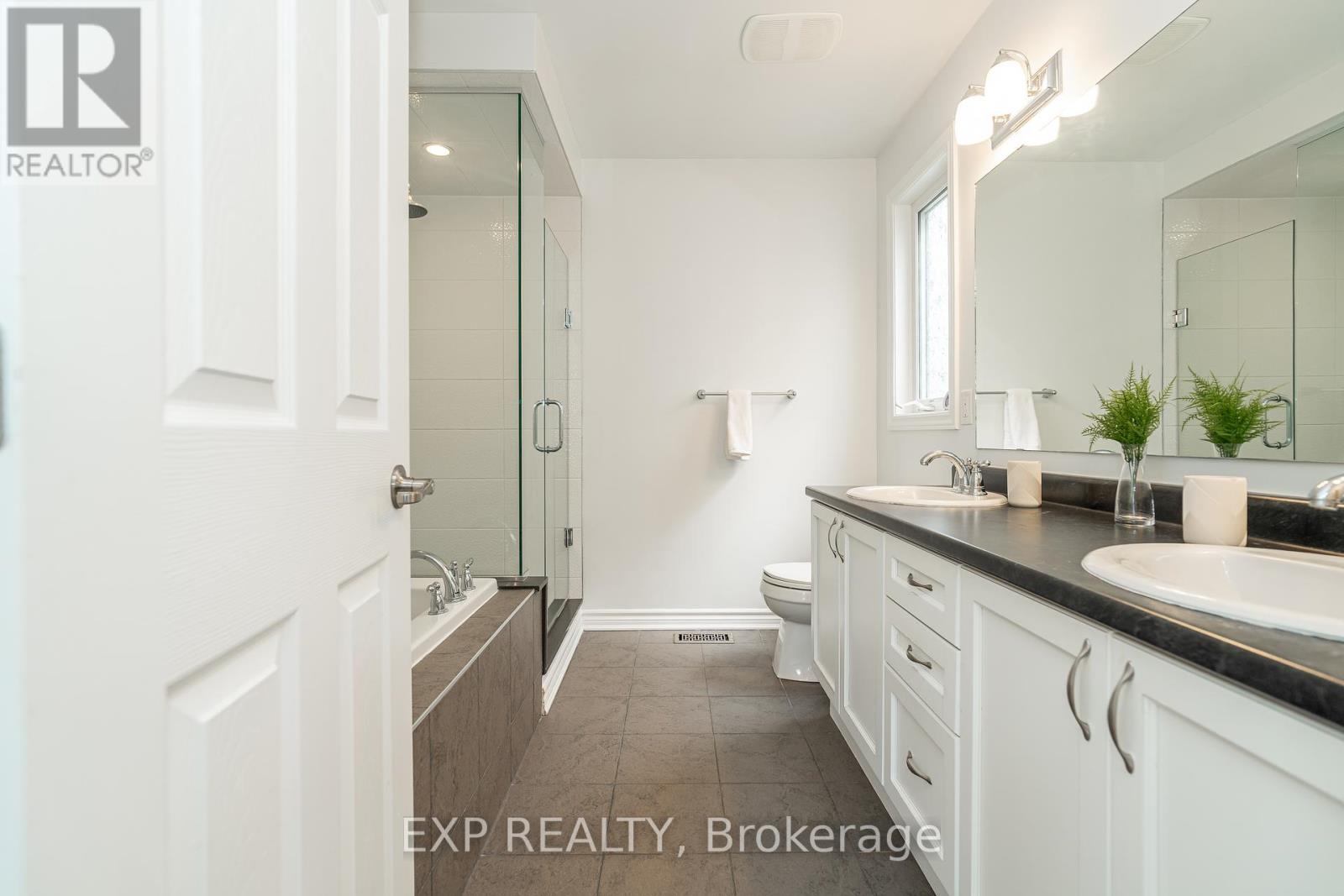 Photo 21 of 25 Solaris Drive, Ottawa ON