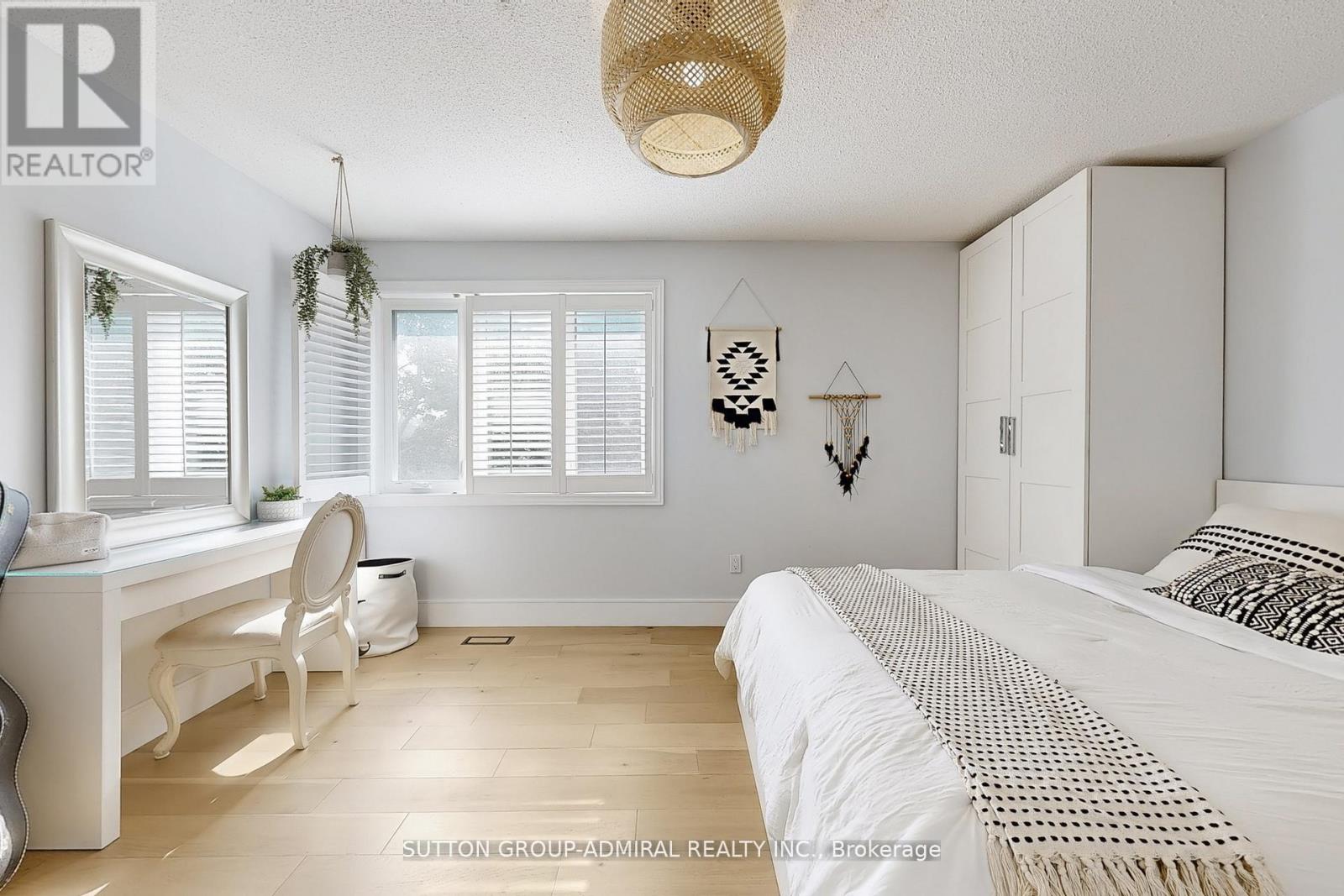 Photo 29 of 18 Tannery Court, Richmond Hill ON