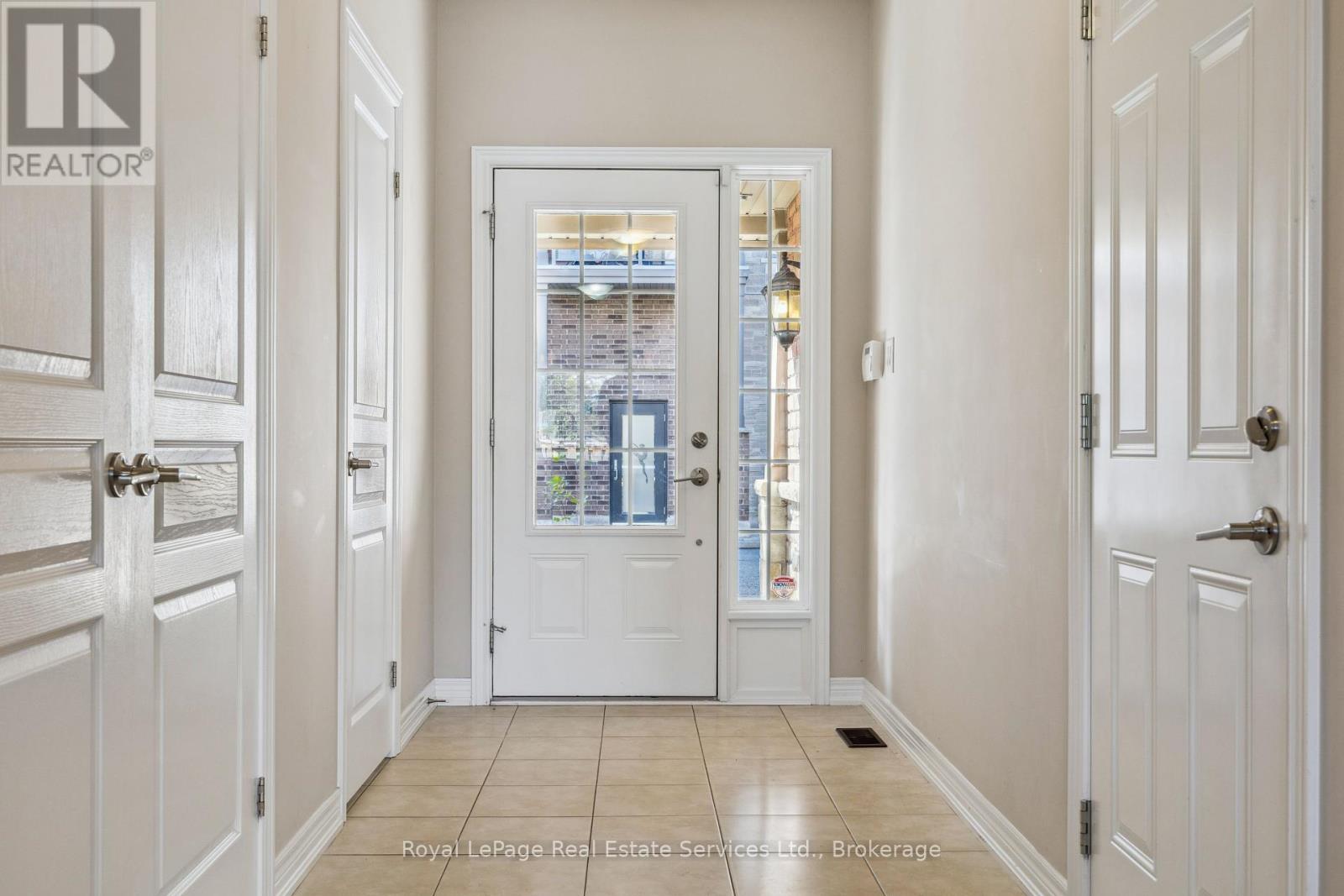 Photo 3 of 44 515 Winston Road, Grimsby ON