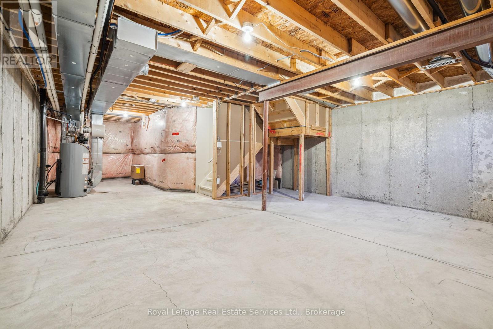 Photo 37 of 44 515 Winston Road, Grimsby ON