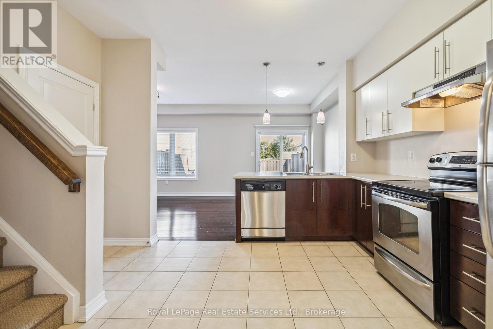 Photo 7 of 44 515 Winston Road, Grimsby ON