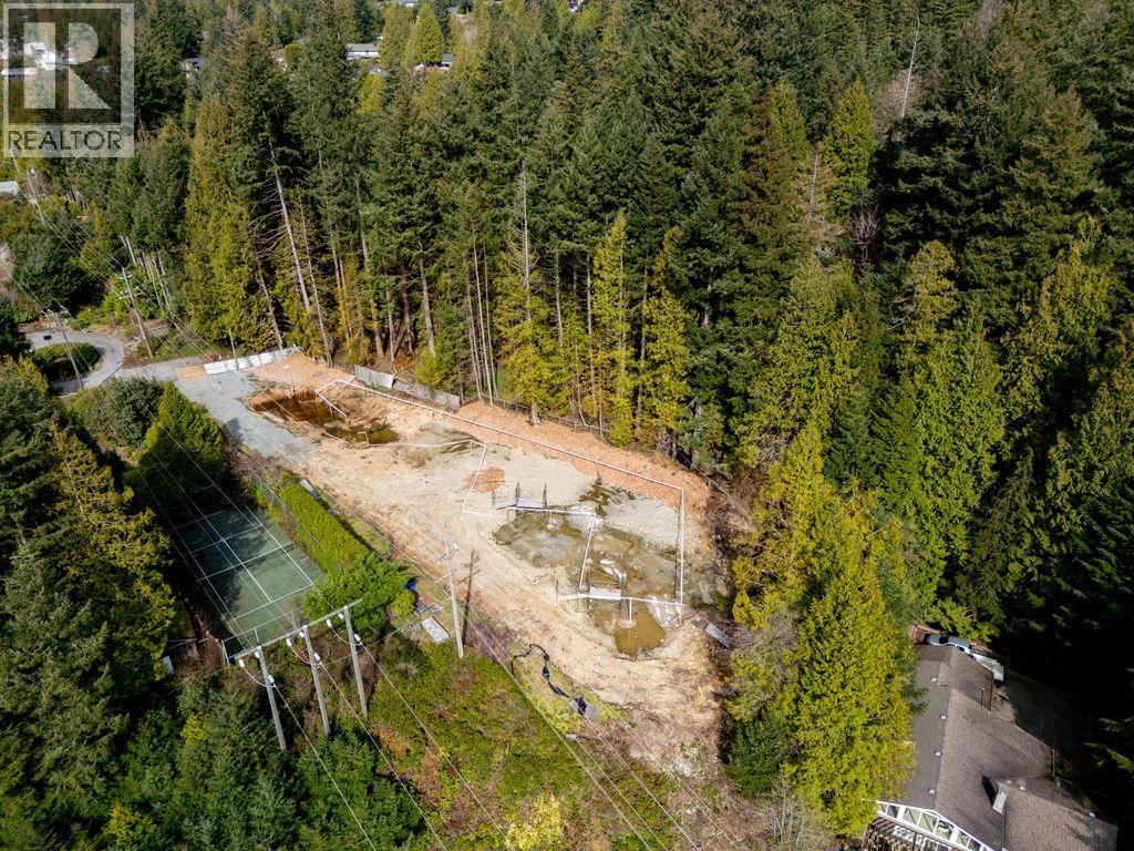 4412 WOODPARK ROAD, West Vancouver