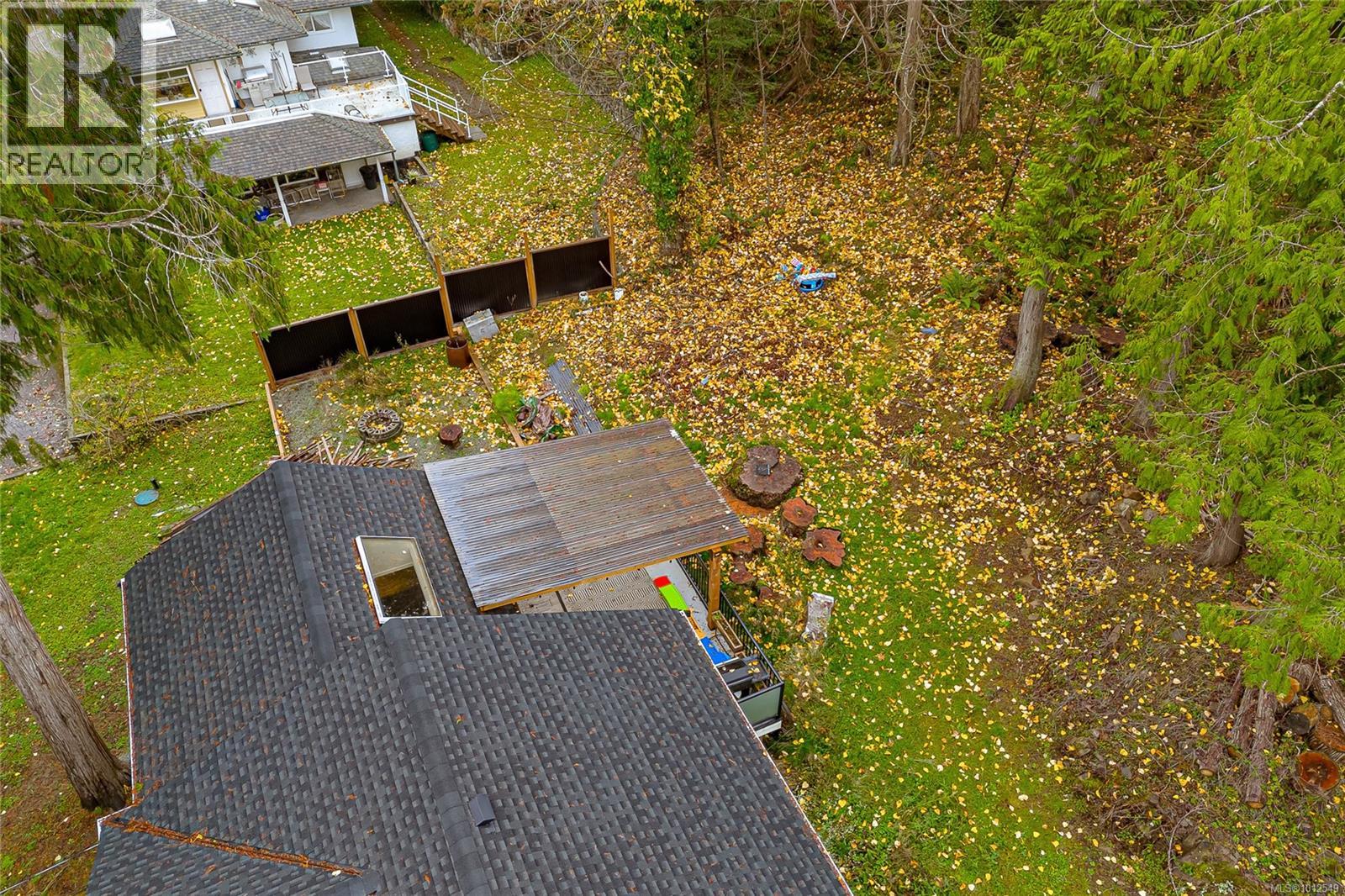  1077 Lands End Road, North Saanich