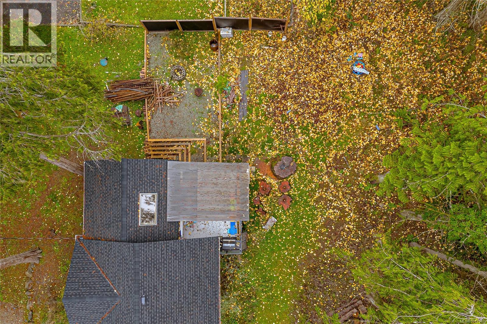  1077 Lands End Road, North Saanich