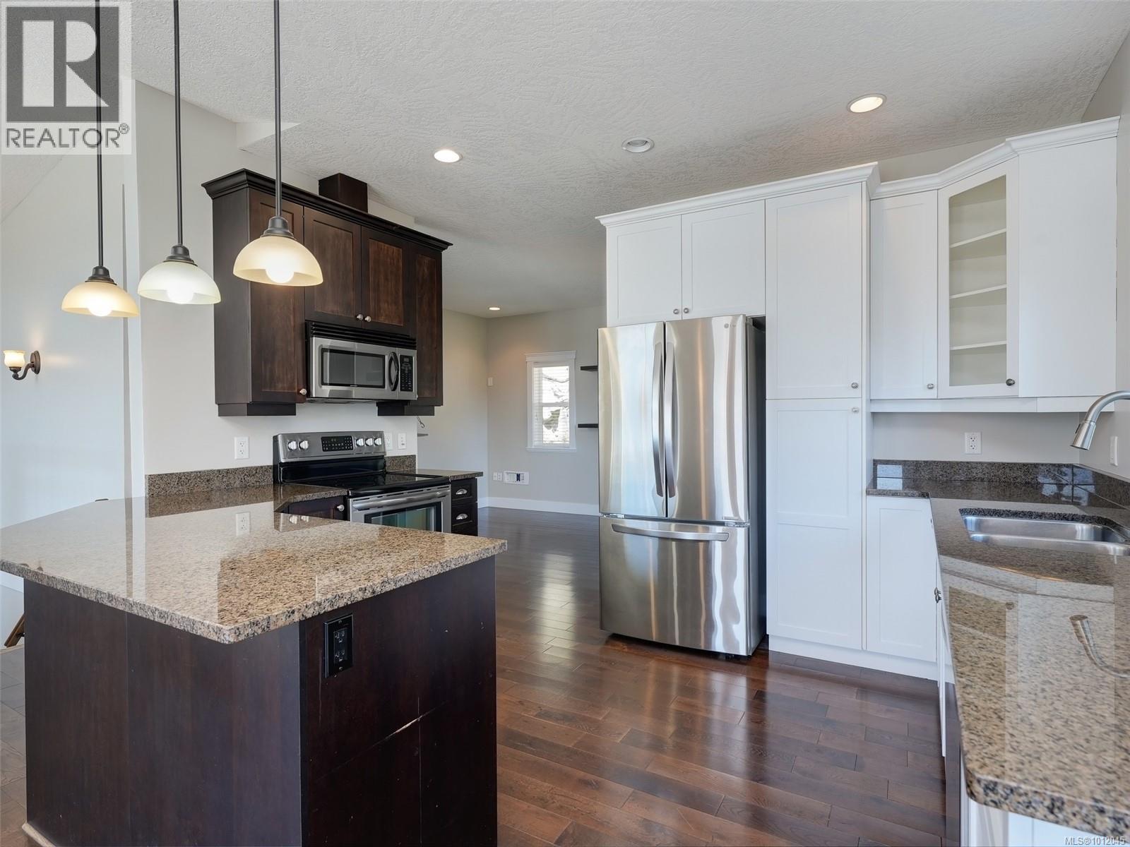 Photo 11 of 402 Latoria Rd, Colwood BC
