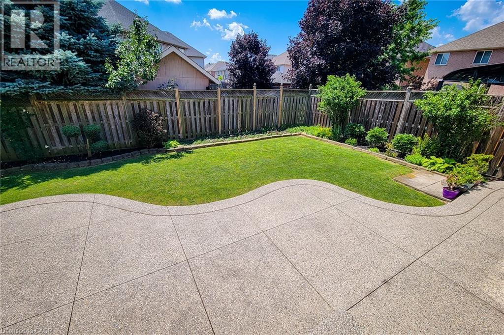 Photo 7 of 26 Colin Crescent, Hamilton ON
