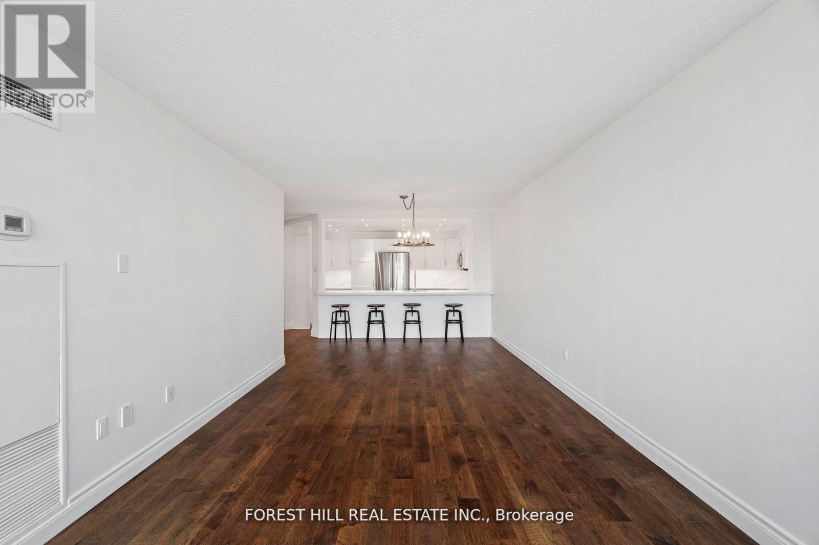 Photo 13 of 1203 7601 Bathurst Street, Vaughan ON