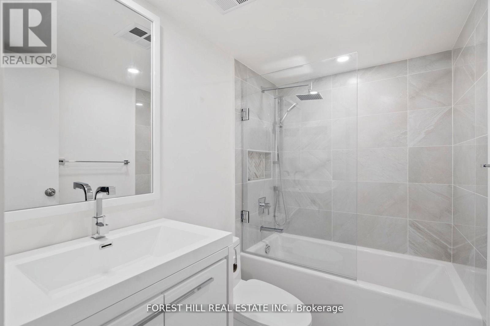 Photo 17 of 1203 7601 Bathurst Street, Vaughan ON