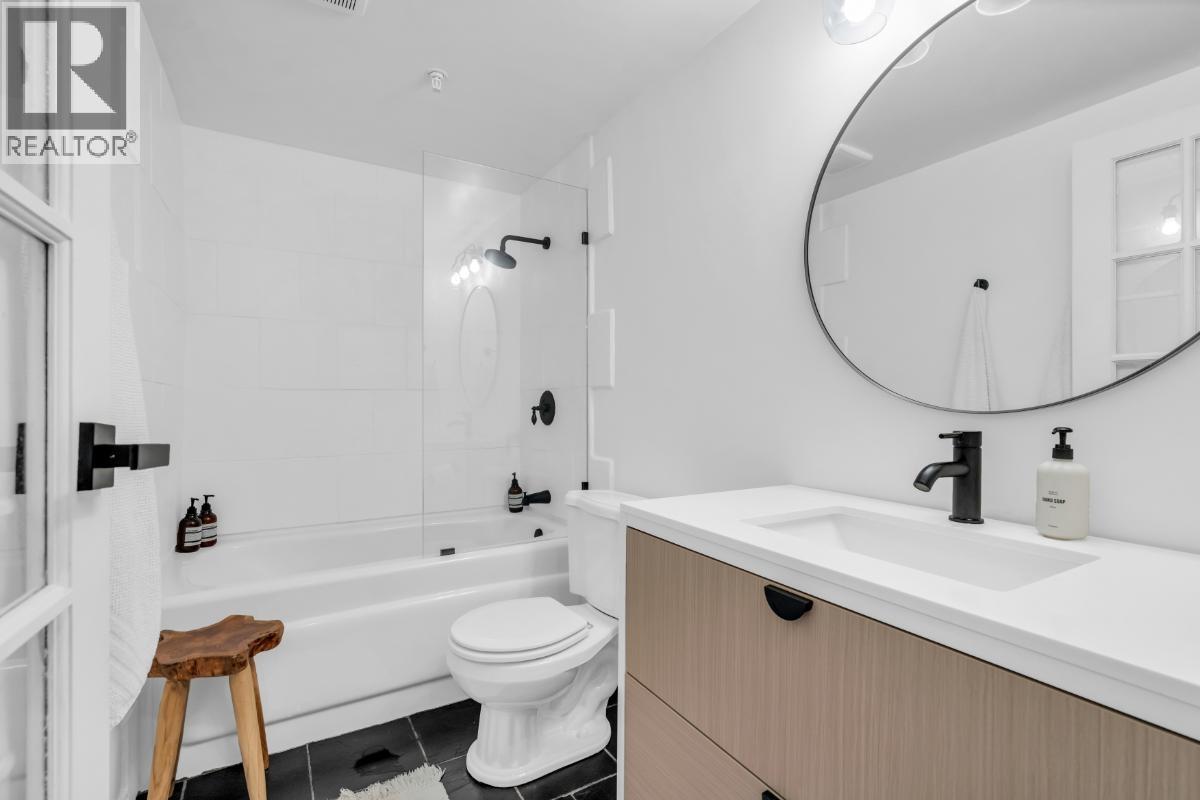 Photo 11 of 208 1433 E 1st Avenue, Vancouver BC