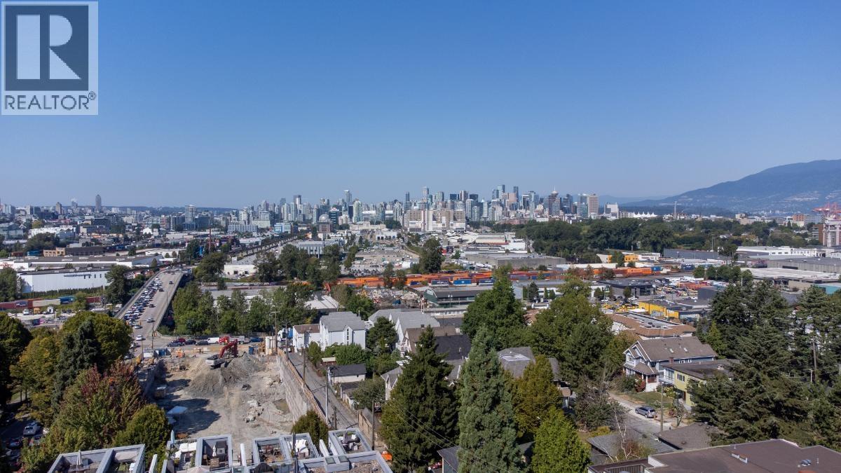 Photo 30 of 208 1433 E 1st Avenue, Vancouver BC