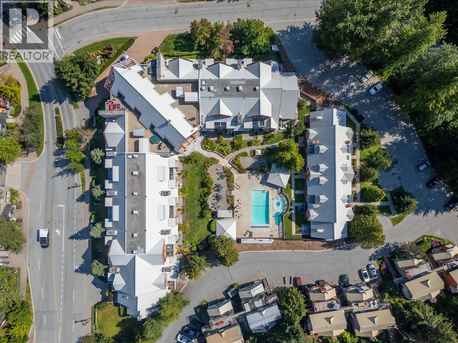 109 2050 LAKE PLACID ROAD, Whistler