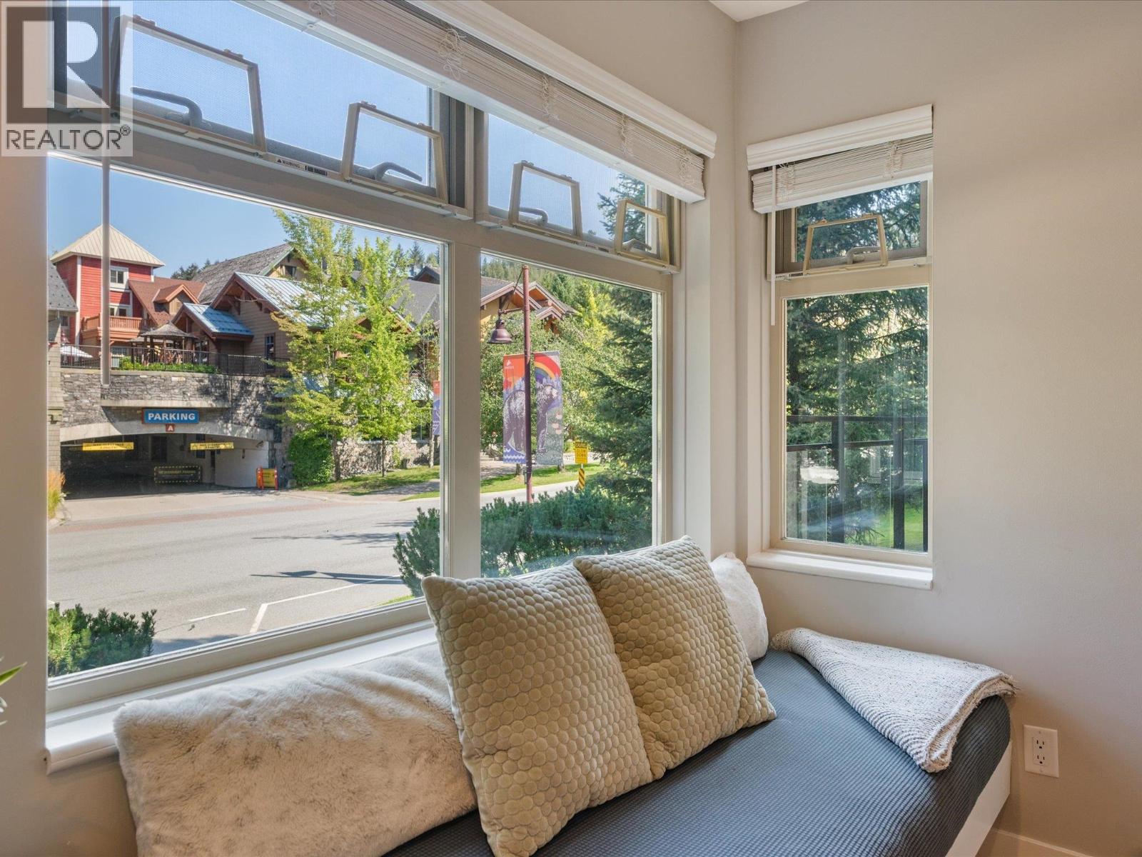 109 2050 LAKE PLACID ROAD, Whistler