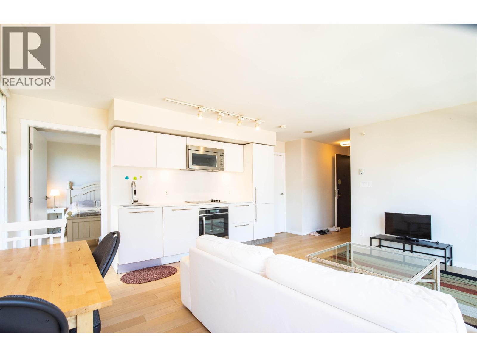 Photo 13 of 908 999 Seymour Street, Vancouver BC