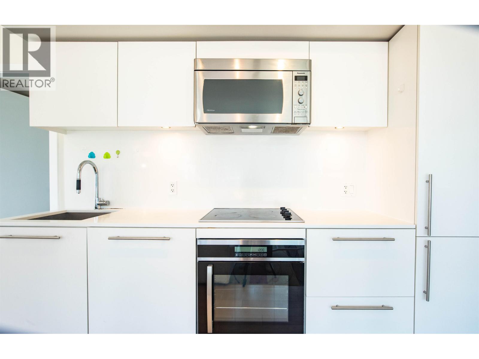 Photo 15 of 908 999 Seymour Street, Vancouver BC