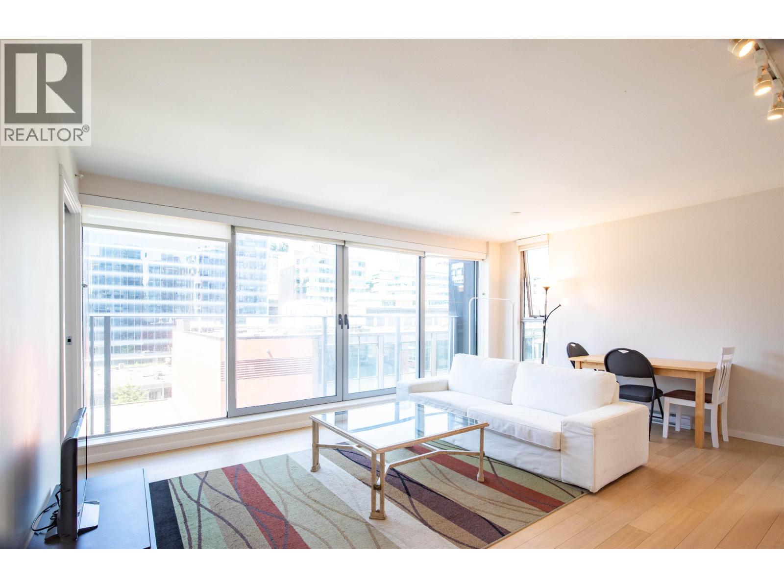 Photo 5 of 908 999 Seymour Street, Vancouver BC