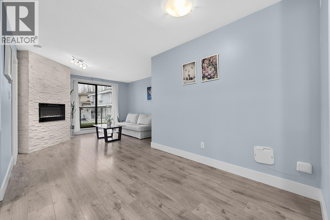 Photo 5 of 211 5818 Lincoln Street, Vancouver BC