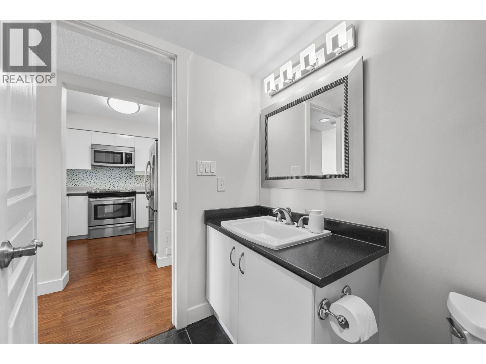 Photo 17 of 1405 3071 Glen Drive, Coquitlam BC